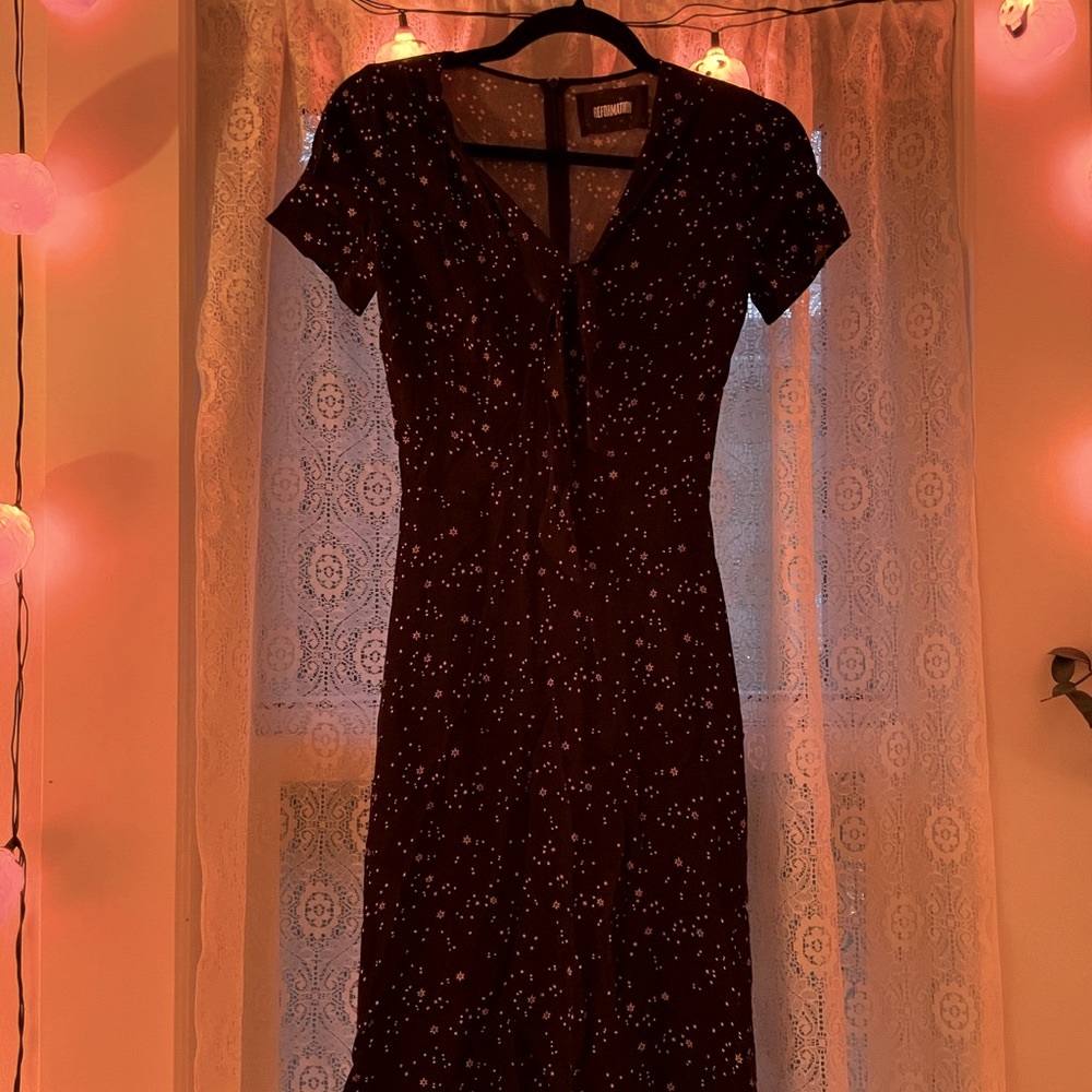✨ Reformation midi star dress ✨